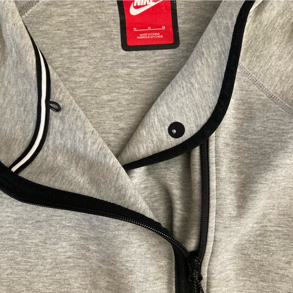 Nike Hooded High Low Sweater Size M Heather Gray - Picture 9 of 16